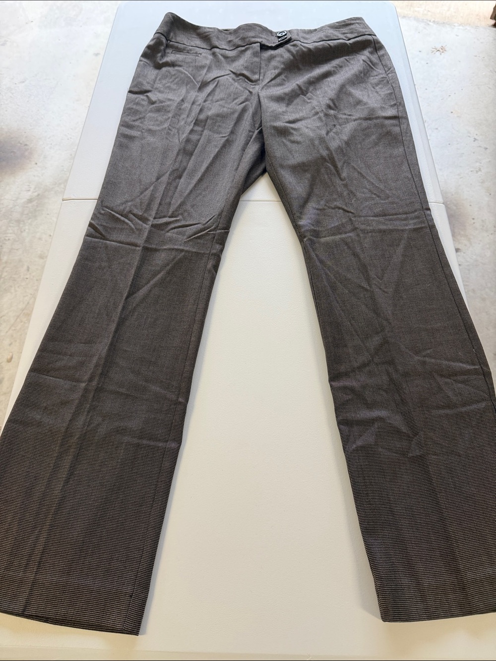 Woman’s Apt. 9 Dress Pants in Briwn Herringbone, Size 12